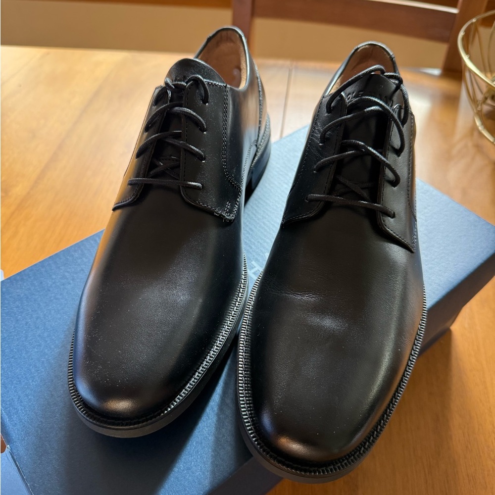Classic Black Leather Men's Dress Shoes